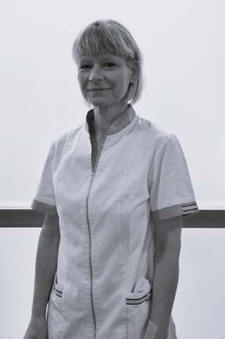 Katrin Danzmann, Dentalhygienikerin